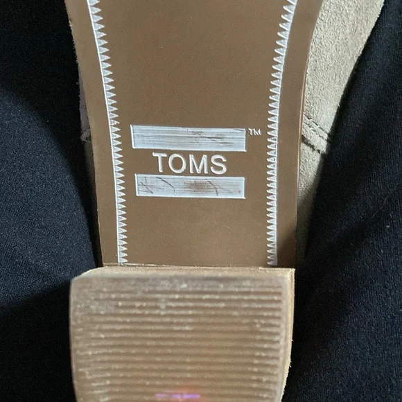 Boot - Picture 4 of 6